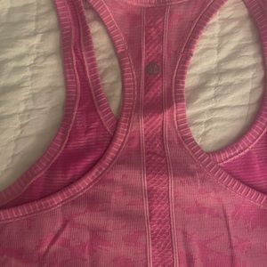 Lululemon pink tank!
